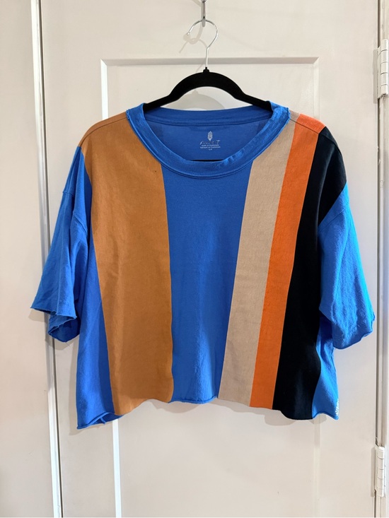 FP Movement by Free People Tops - Free People Movement Blue/Peach/Tan Cropped T Shirt Size S Petite